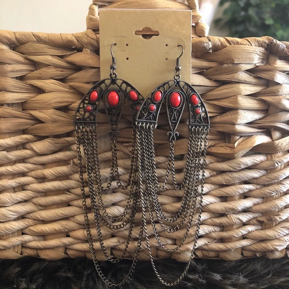 Vintage brass chain coral cabochon accent earrings
